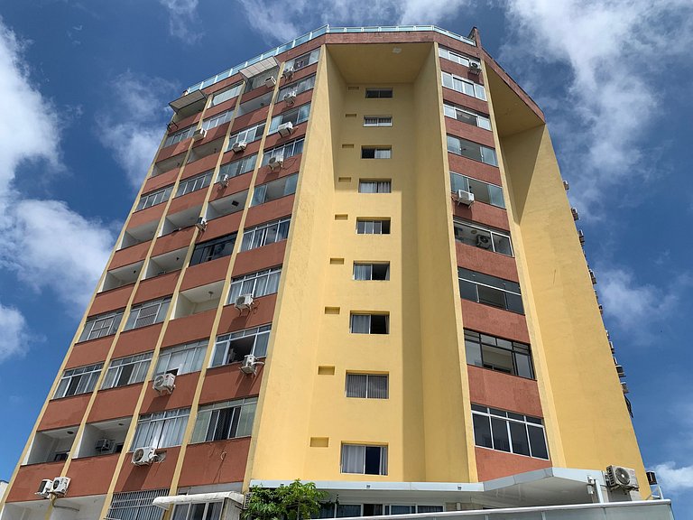 Flat 01 quadra praia pitangueiras Boulevard 1408