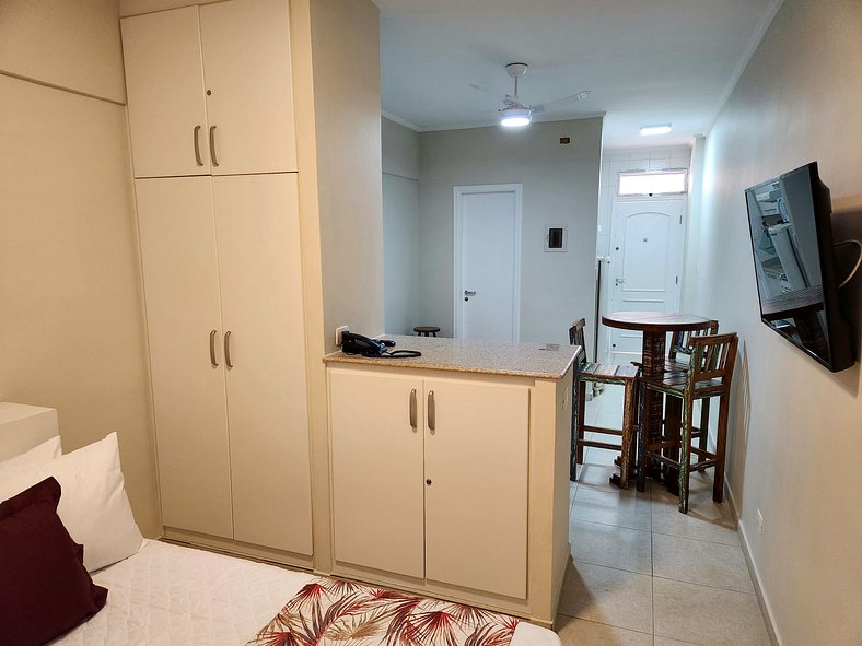 Flat 01 quadra praia pitangueiras Boulevard 1408