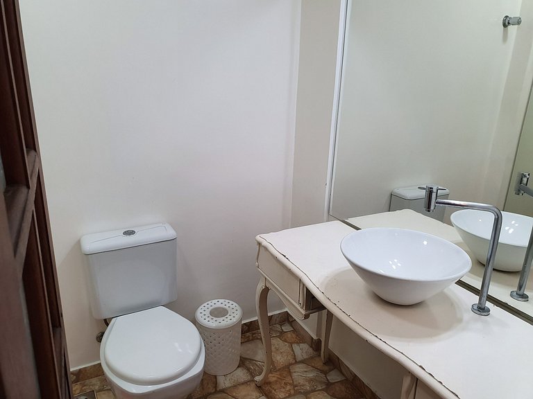 Flat 01 quadra praia pitangueiras Boulevard 1604