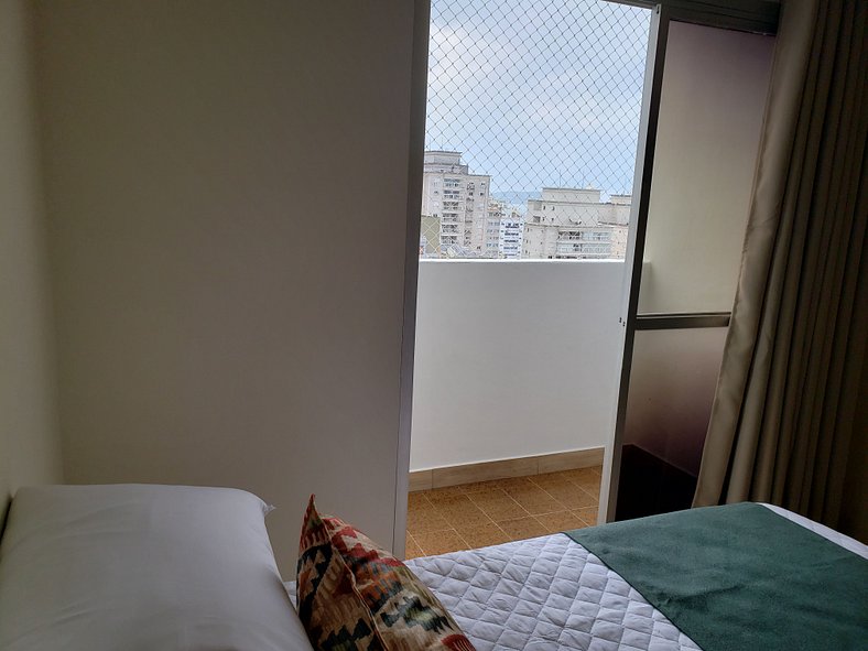 Flat 01 quadra praia pitangueiras Boulevard 1710