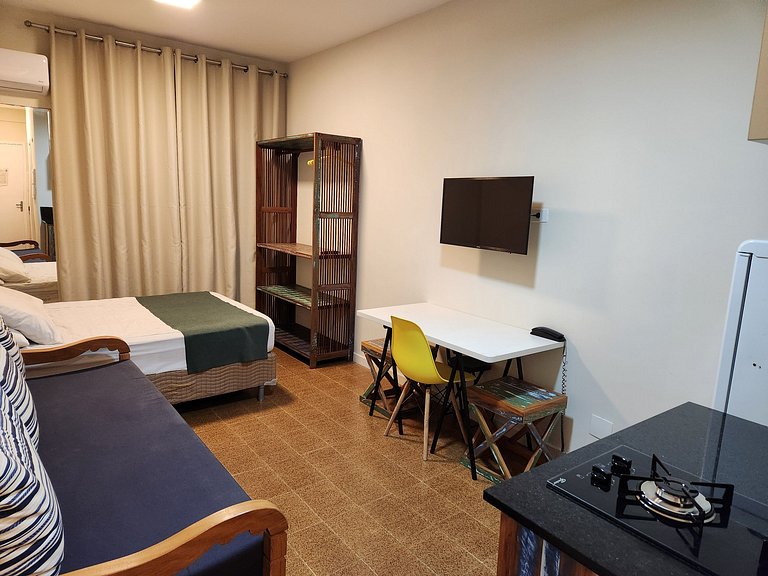 Flat 01 quadra praia pitangueiras Boulevard 1812