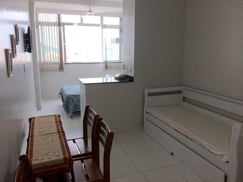 Flat 01 quadra praia pitangueiras Boulevard 1908