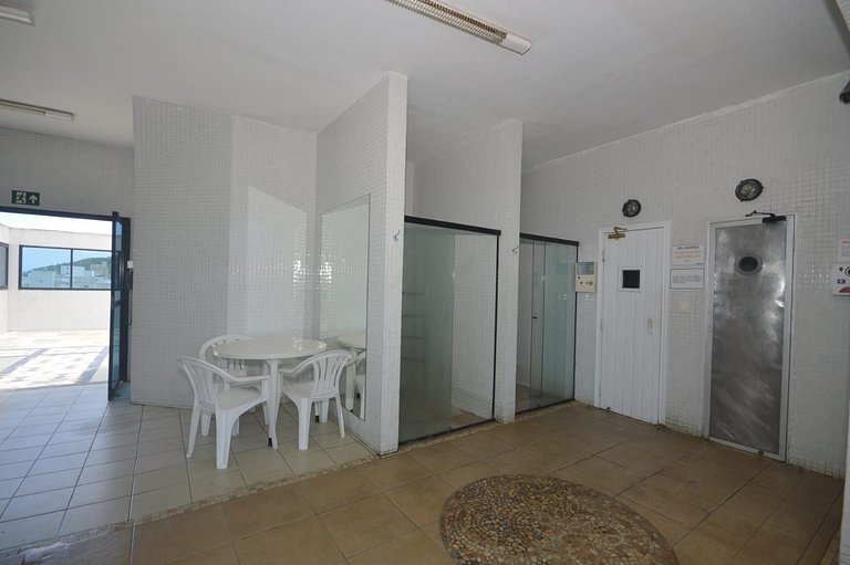 Flat 01 quadra praia pitangueiras Capit Varam 2151