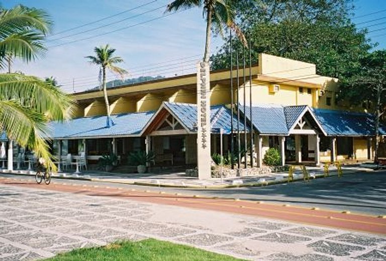 hotel frente ao mar enseada - delphin 1002